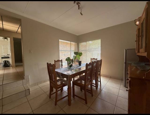 5 BEDROOM HOUSE FOR SALE IN VANDERBIJLPARK SE 3